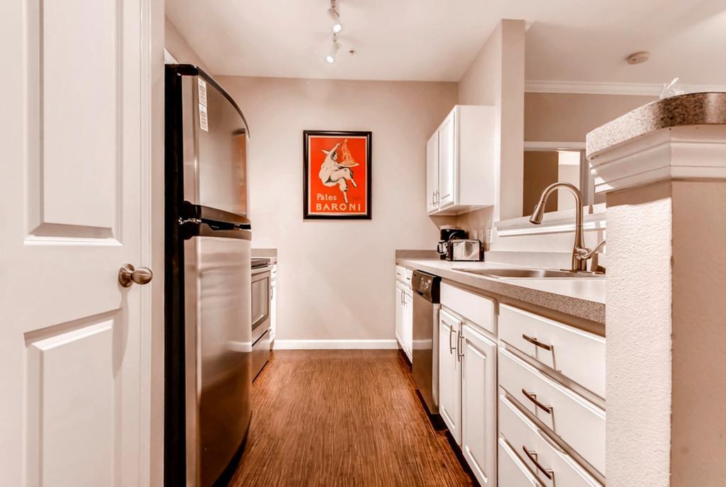 Bluebird Suites In Downtown Providence Buitenkant foto