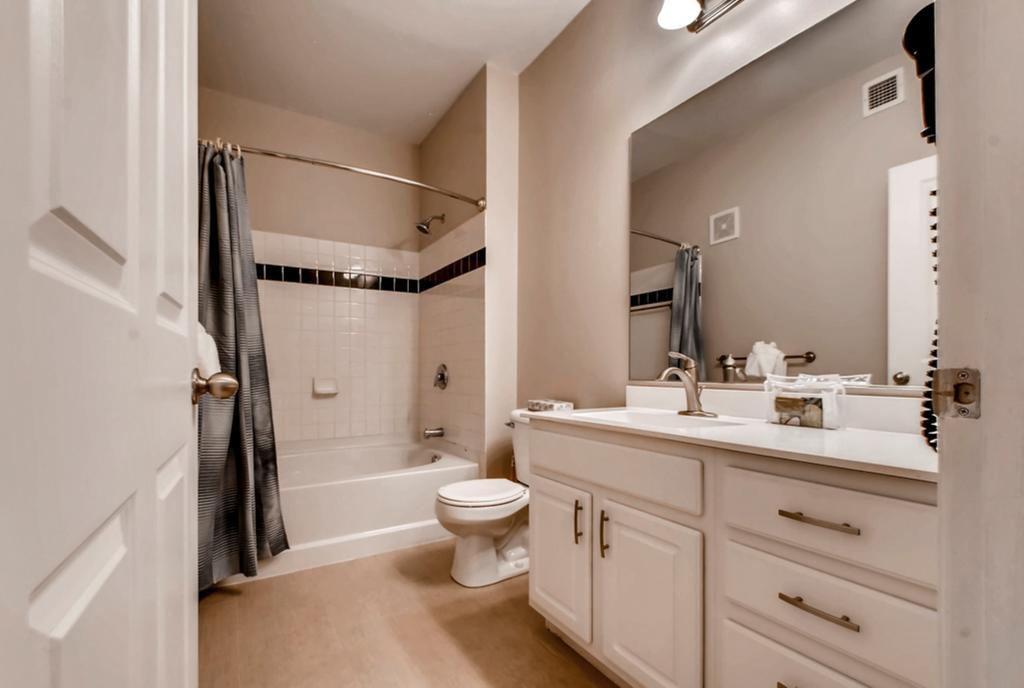 Bluebird Suites In Downtown Providence Buitenkant foto